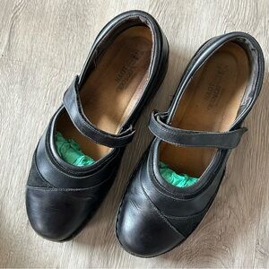 Naot Mary Jane Black Leather Loafer Shoes Womens